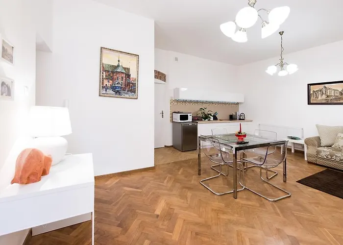 Appartement Golebia 3 *