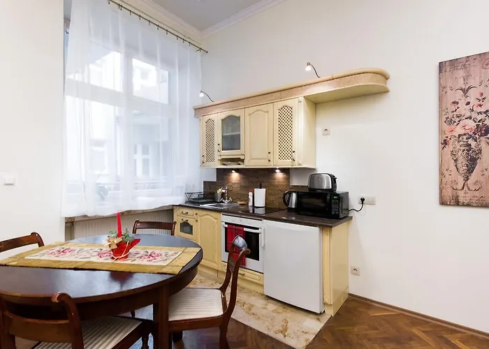 Appartement Golebia 3 *