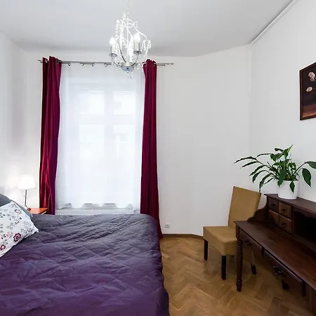 Golebia 3 Apartment