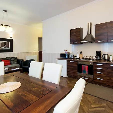 Golebia 3 Apartment *